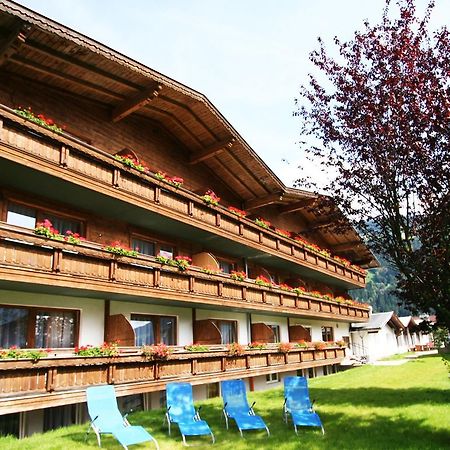 Aschau Im Zillertal First Mountain Hotel Zillertal מראה חיצוני תמונה