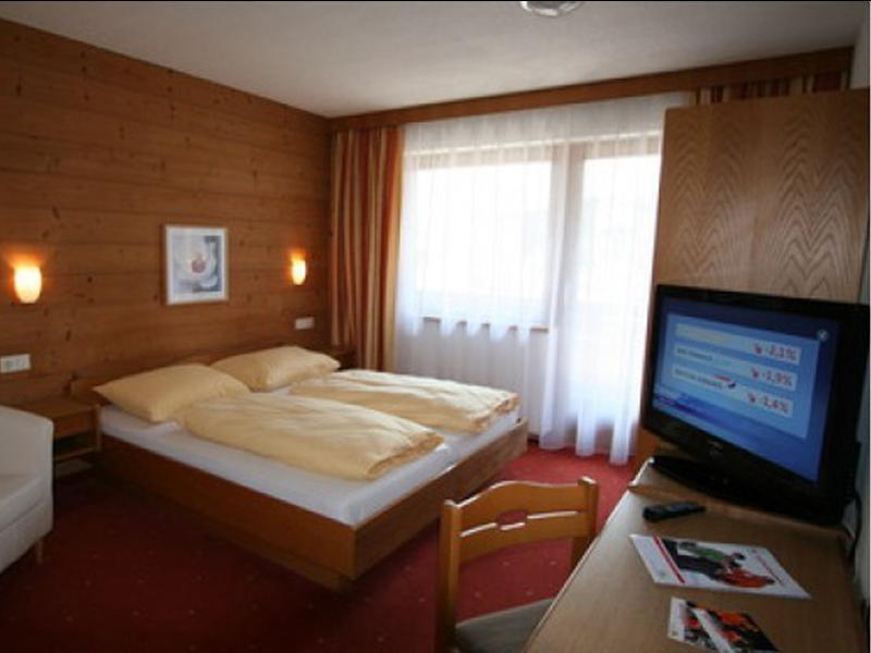 Aschau Im Zillertal First Mountain Hotel Zillertal מראה חיצוני תמונה
